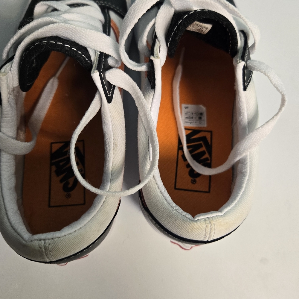 VANS - Picture 5 of 8